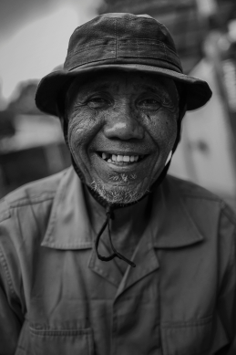 An old man smiling Image