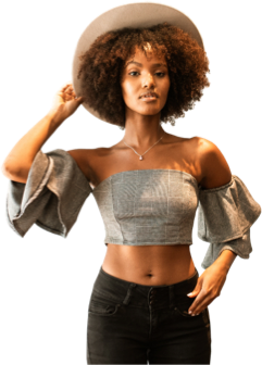 Girl with curly hair wearing a hat