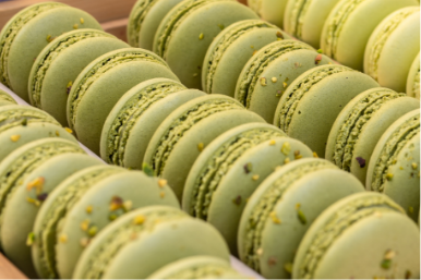 Single flavor green macarons