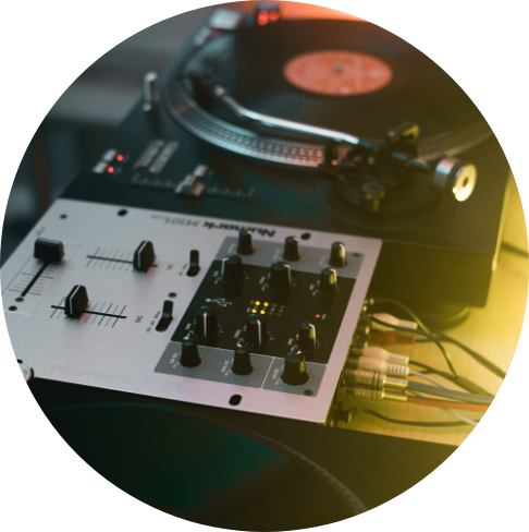 Dj mixers and turntables
