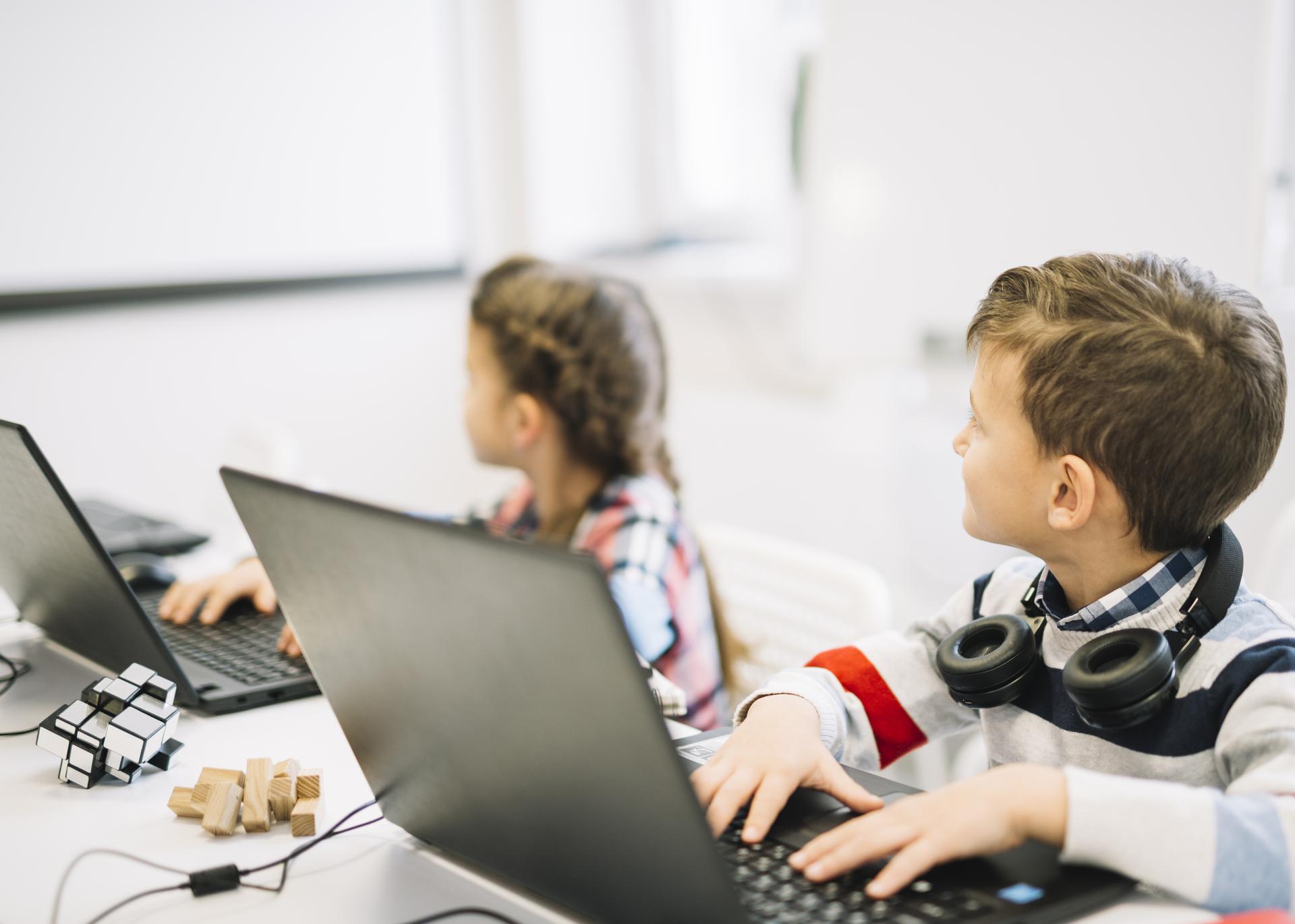 children_sitting_in_school