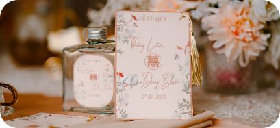 Floral wedding invitation